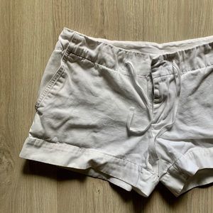 GAP WHITE SHORTS